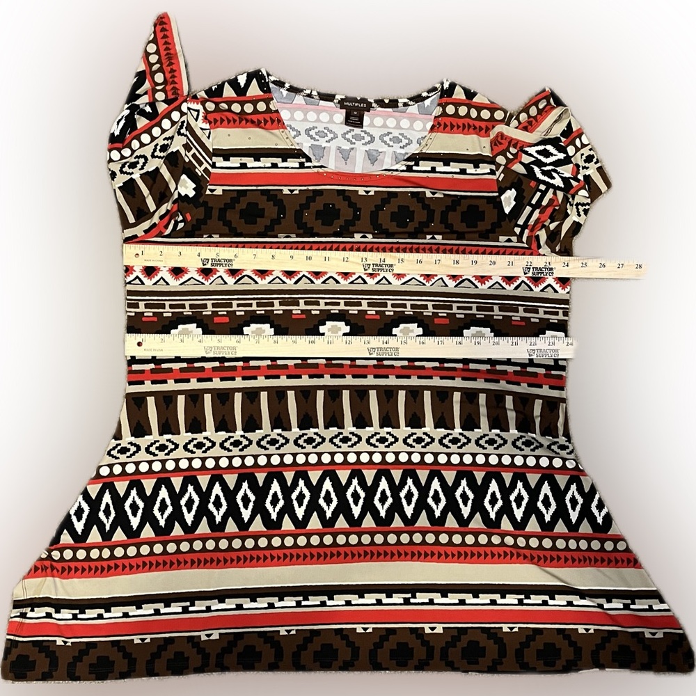 Multiples Tribal Print Tunic with 3/4 Sleeves size 1X - Picture 9 of 11